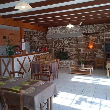 Chambres D'Hotes Le Petit Angle Saint-Broladre Zewnętrze zdjęcie