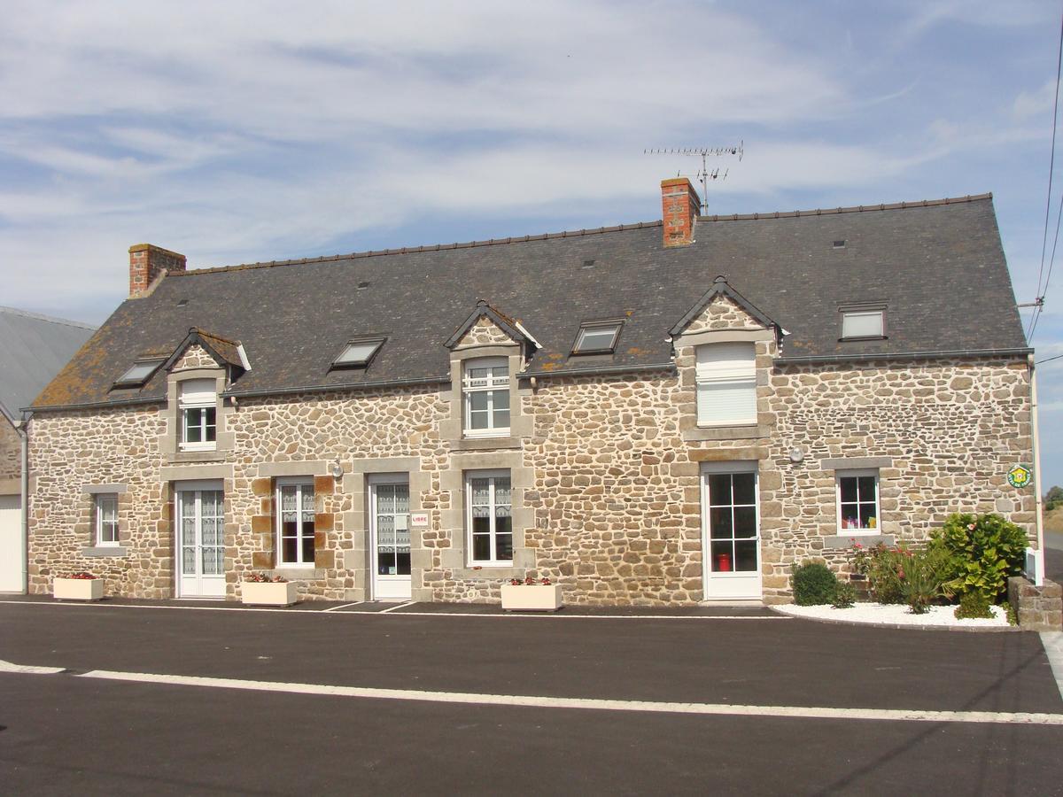 Chambres D'Hotes Le Petit Angle Saint-Broladre Zewnętrze zdjęcie